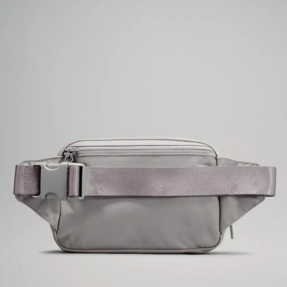NEW LARGE SIZE Lululemon Everything Belt Bag - Picture 5 of 5
